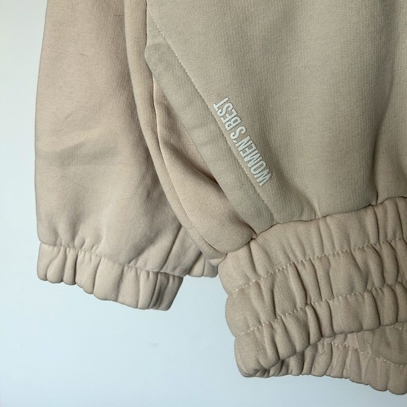 Women’s Best Sweatsuit - Picture 5 of 5